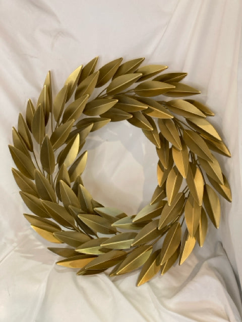 Round Metal Leaves Wreath Gold Wall Decoration