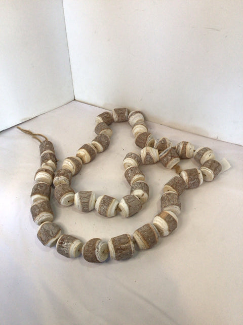 Rustic White/Brown Wood Garland/Greenery