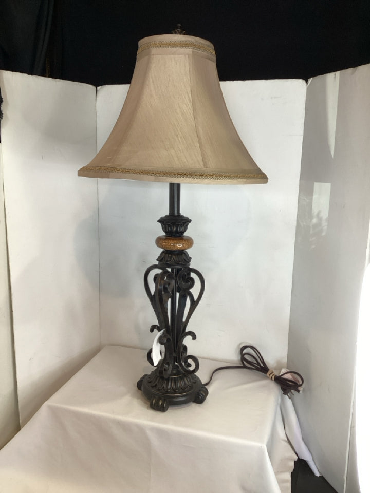 Black/Brown Metal/Wood Scroll Lamp