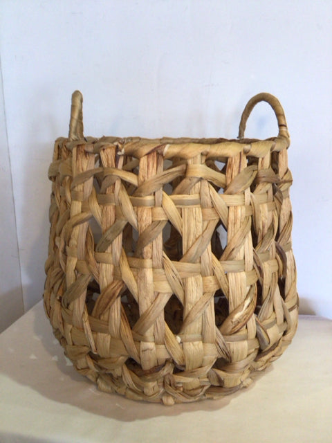 Natural Seagrass Basket