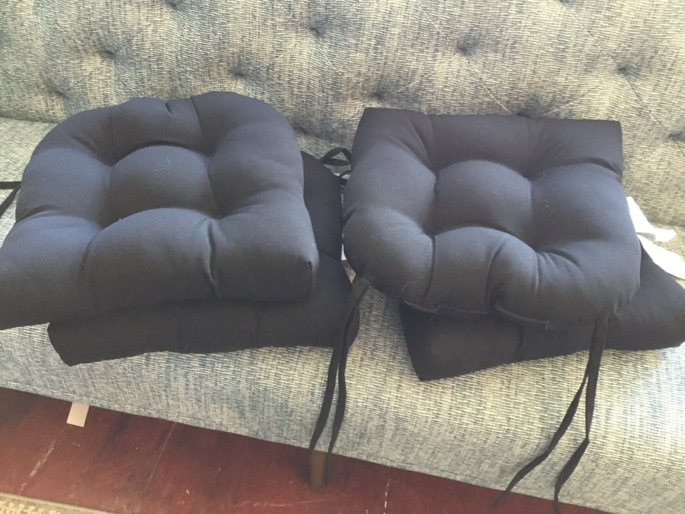 Set of 4 Black Polyester Chair Cushion