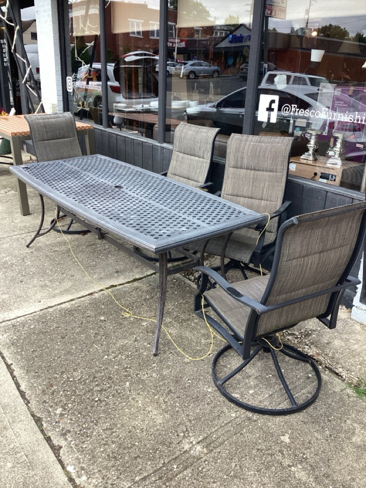 Outdoor/Outside Cast Aluminum 4 Chairs Bronze Table & Chairs