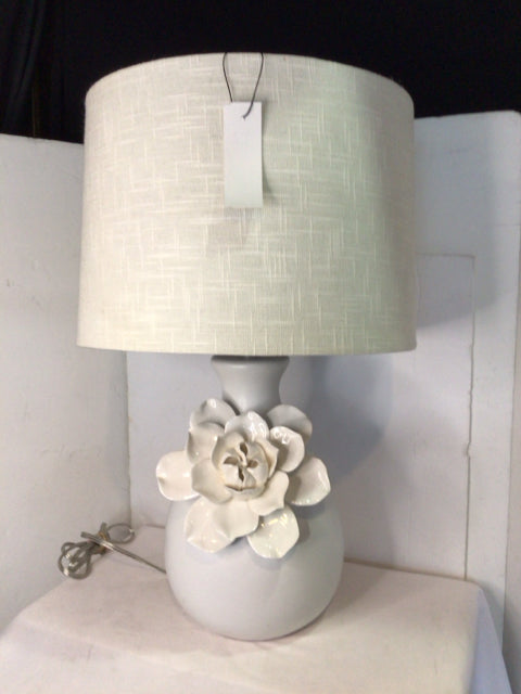 Table White Flower Drum Shade Lamp