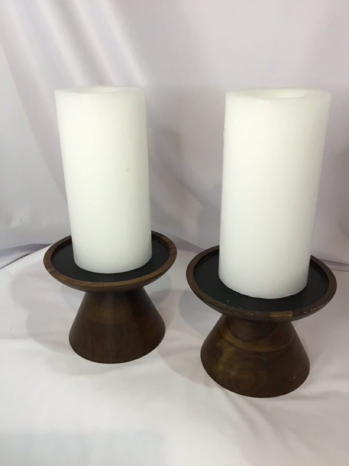 Crate & Barrel Pair Brown/White Wood Pair Candle Holders