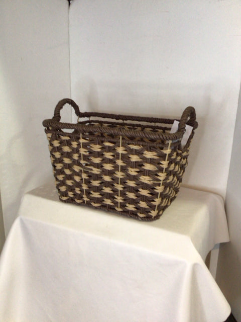 Brown/Cream Resin Handle Basket