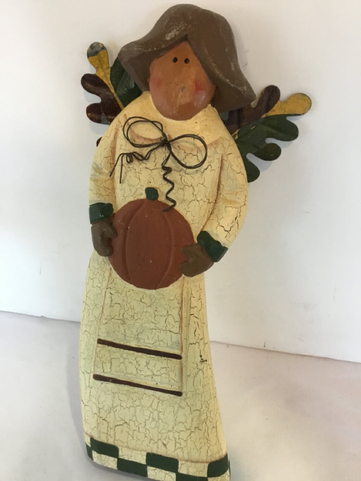 Fall Green/White Wood Pilgrim Holiday Item