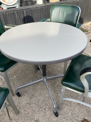 Herman Miller Aluminum Round w/4 Chairs Silver/Green Table & Chairs