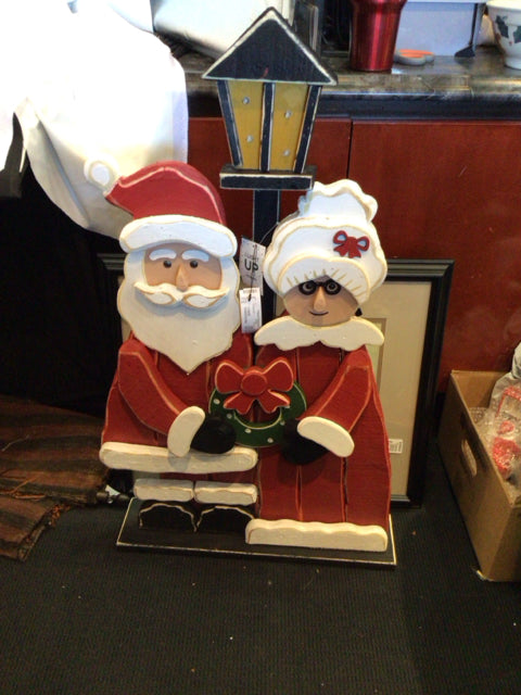Kirkland's Statue Red/white Wood Mr & Mrs Claus Light up Holiday Item