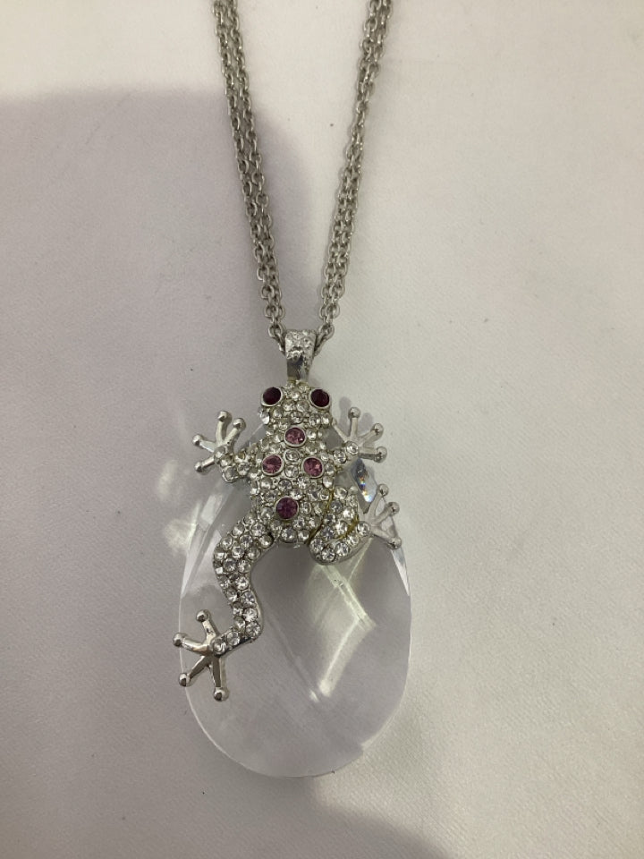 Clear Lizard Rhinestone Necklace