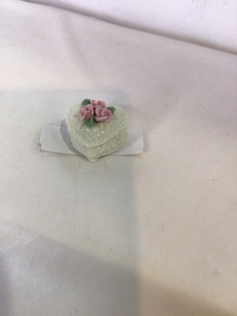 Vintage Pink/White Porcelain Roses Trinket Box