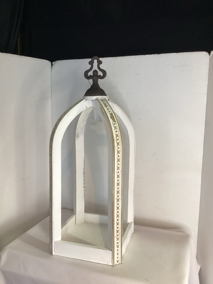 White Wood Lantern