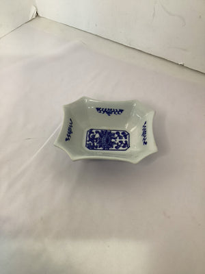 Vintage Blue/White Ceramic Bowl