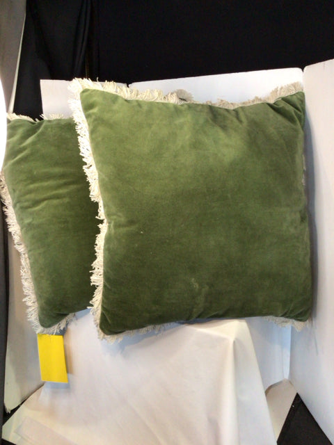 Pair Green Velvet Pillow Set