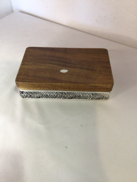 Cream/Brown Wood/Ceramic Dish