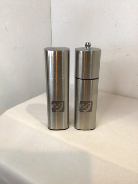 Silver Metal Salt & Pepper