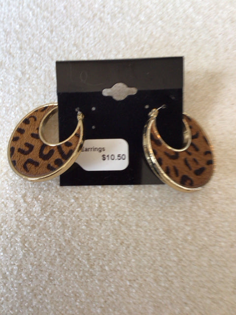 Brown/Gold Leopard Earrings