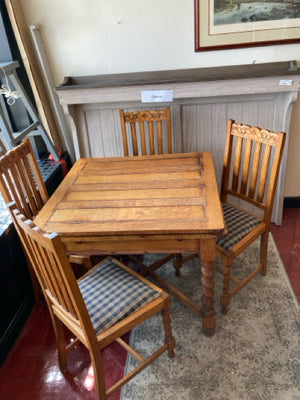 Vintage Oak 4 Chairs 2 Leaves Table & Chairs