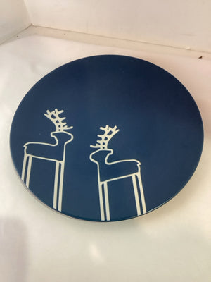 Scott Living Plate Blue/White Reindeer Holiday Item