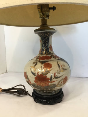 Oriental White/Orange Lamp