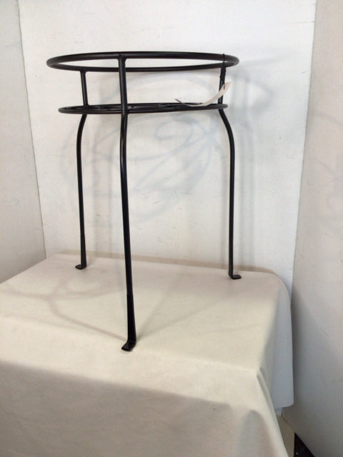 Black Metal Plant Stand