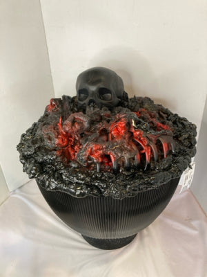 Halloween Black/Red Plastic Cauldron Skull Holiday Item