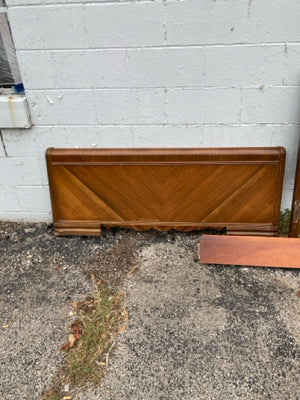 Full Vintage Wood Waterfall Brown Bed