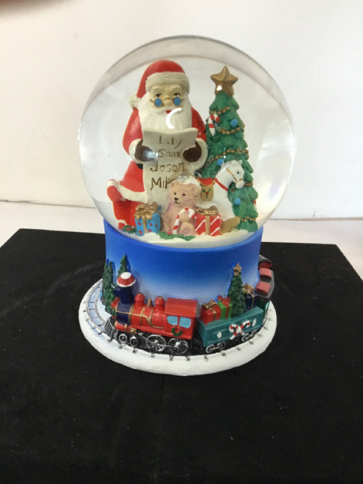 Snow Globe Multi-Color Resin Santa & Tree Musical Holiday Item