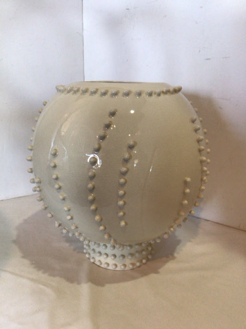 Arteriors Home Modern Cream Ceramic Vase 33ZFMYE9