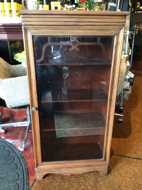 Vintage Brown Wood/Glass Shelves Cabinet