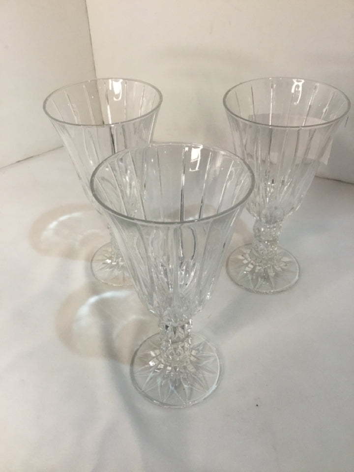 Oneida Set of 3 Clear Crystal Glasses