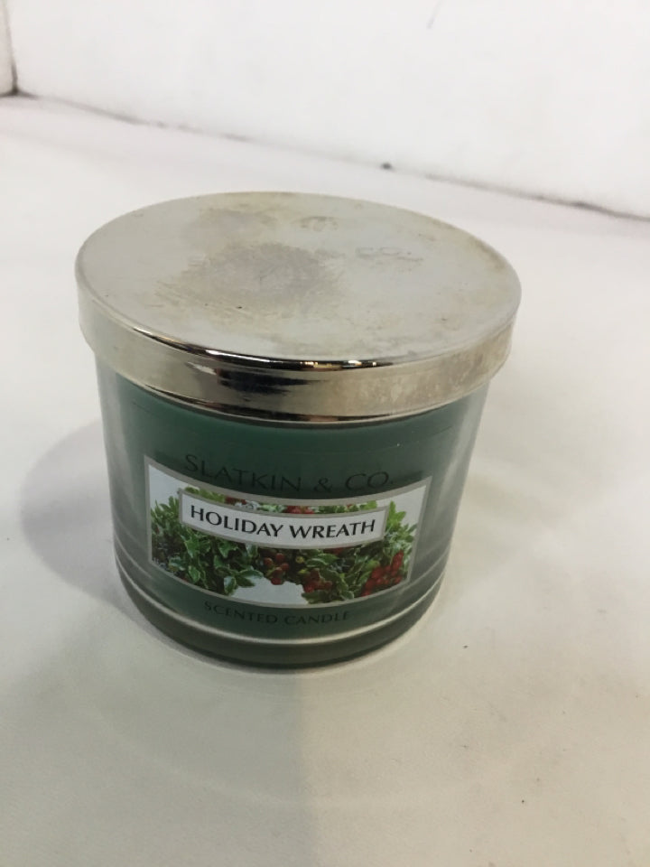 Slatkin & Co Candle Green Scented Holiday Item