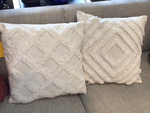 Home Design Pair Cream Cotton Criss Cross Pillow Set