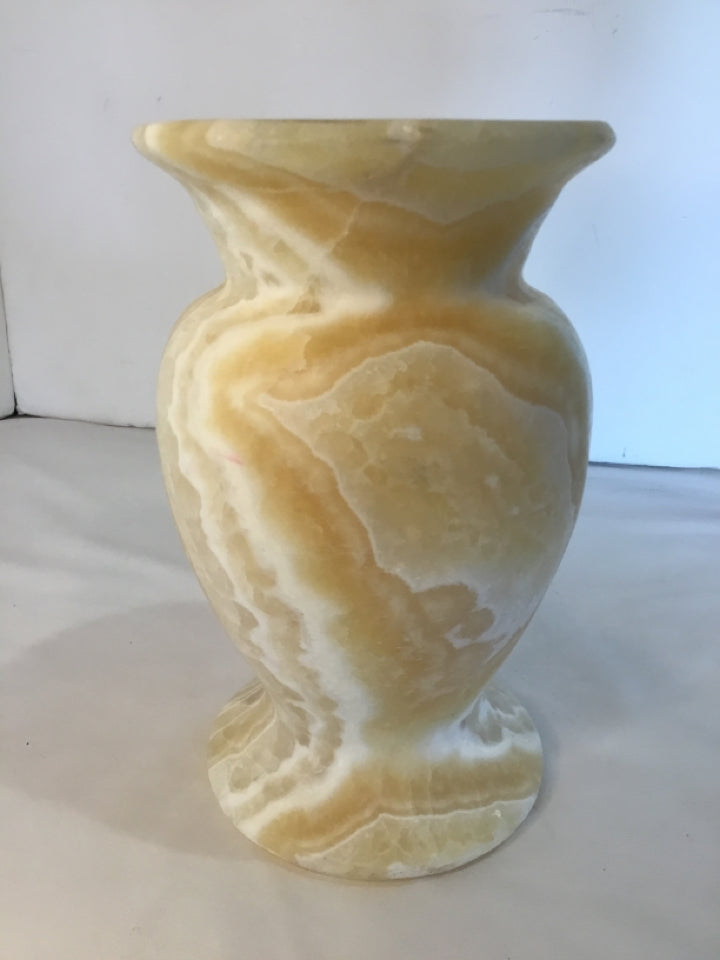 Yellow/White Marble Vase