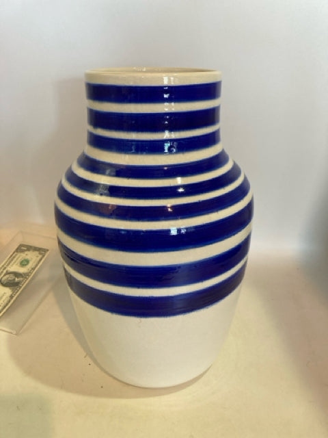 Destinos White/Blue Ceramic Vase