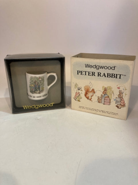 Wedgwood Vintage White/Multi Peter Rabbit Cup