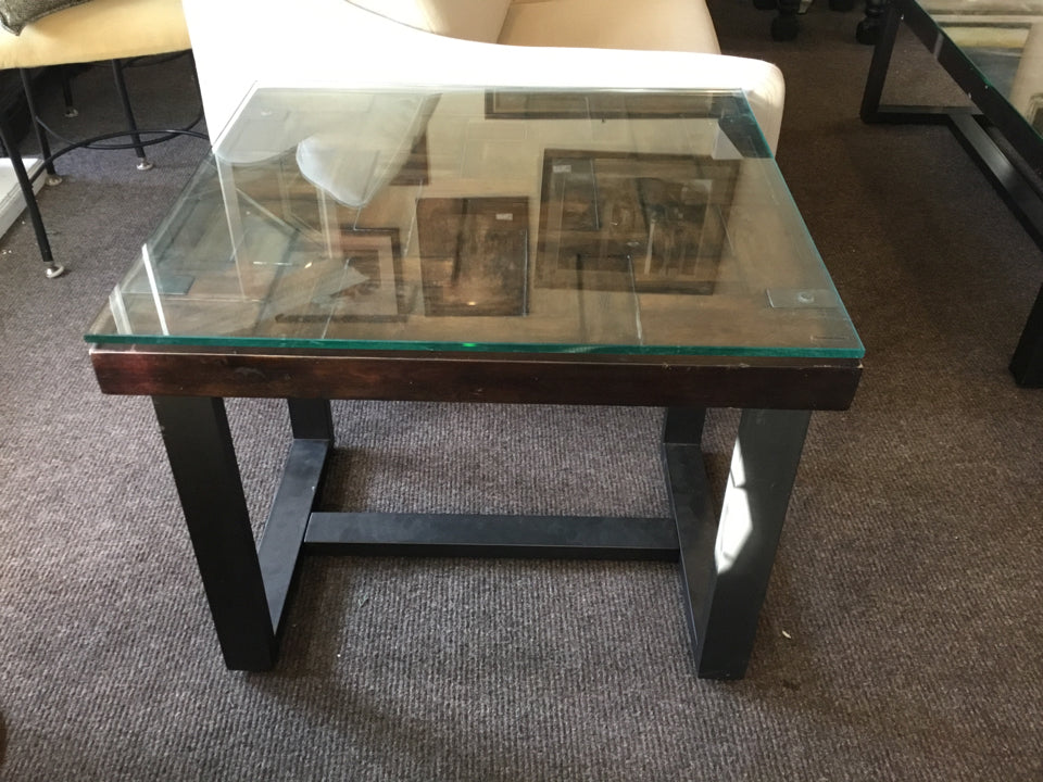 Flexsteel Inlaid Wood & Metal Glass Top Table