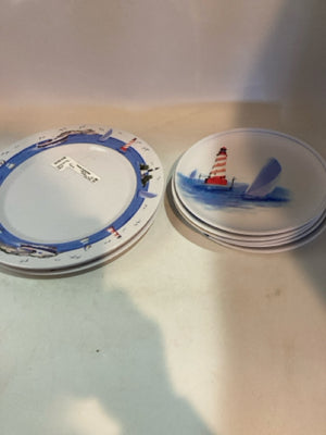 White/Blue Plastic Ocean Scape Plate Set