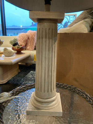 Column Cream/Black Resin Lamp