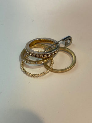 Gold Set of 4 Ring