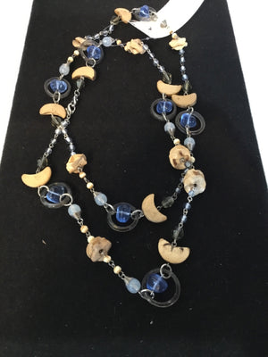 Metal Silver/Blue Beaded Necklace