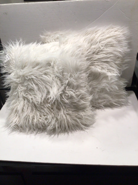 Pair White Faux Fur Pillow Set