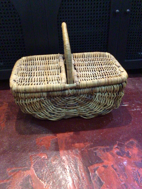 Vintage Picnic Natural Rattan Basket