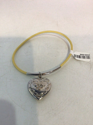 String Yellow/Silver Heart Bracelet